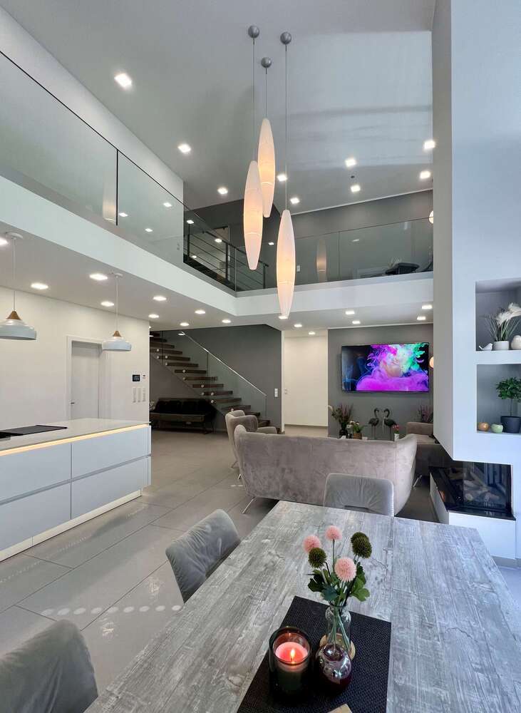 Haus zum Kaufen in Gütersloh 1.250.000 € 360 m²