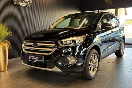 Ford Kuga 138.500 km 11.890 &euro; Detmold 32758