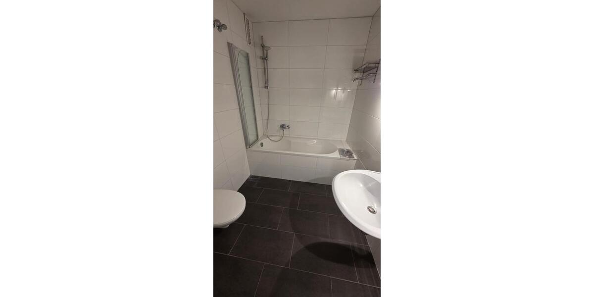 Etagenwohnung Horn-Bad Meinberg Bad Meinberg - 3 Zimmer, 110 m&sup2;, 950&euro; | Angebot:26470272
