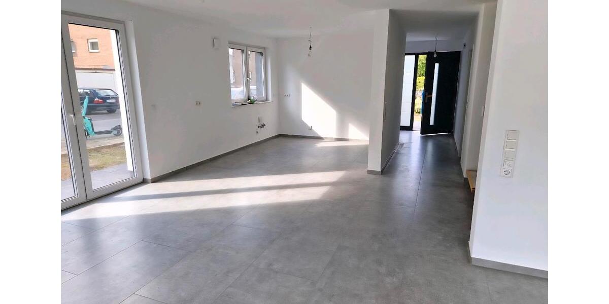 Doppelhaushälfte Detmold Hakedahl - 4 Zimmer, 116 m&sup2;, 1.700&euro; | Angebot:25307295