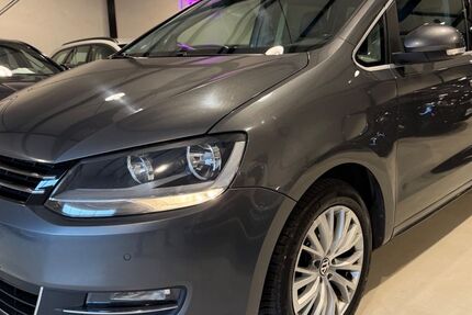 VW Sharan 161.345 km 13.990 € Paderborn 33102