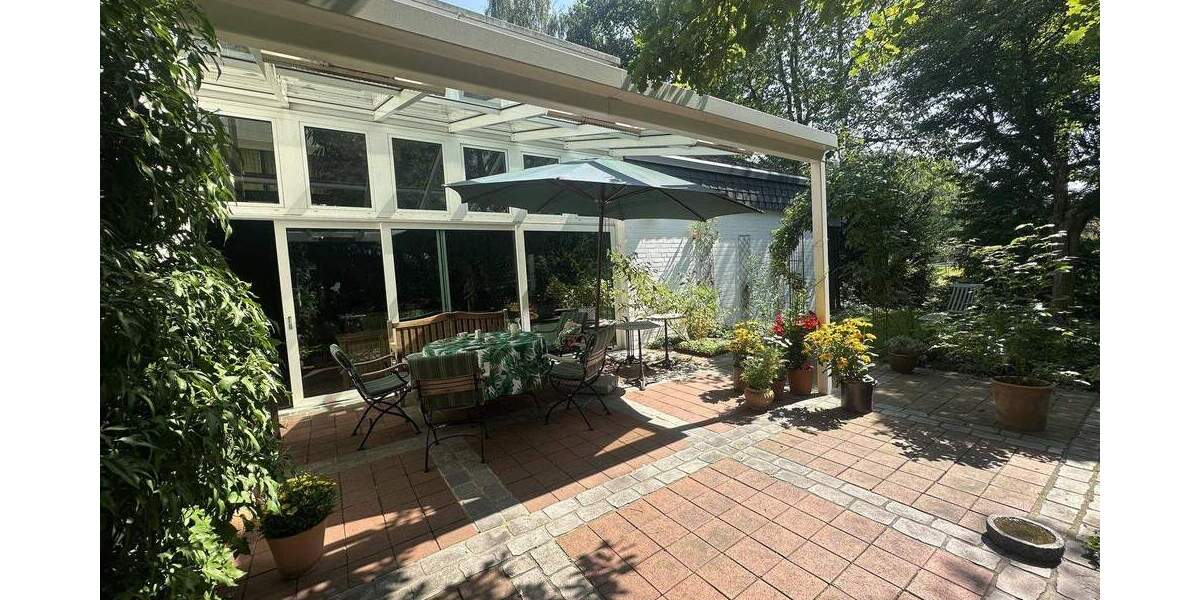 Einfamilienhaus Paderborn Schloß Neuhaus - 7 Zimmer, 370 m&sup2;, 850.000&euro; | Angebot:25801900