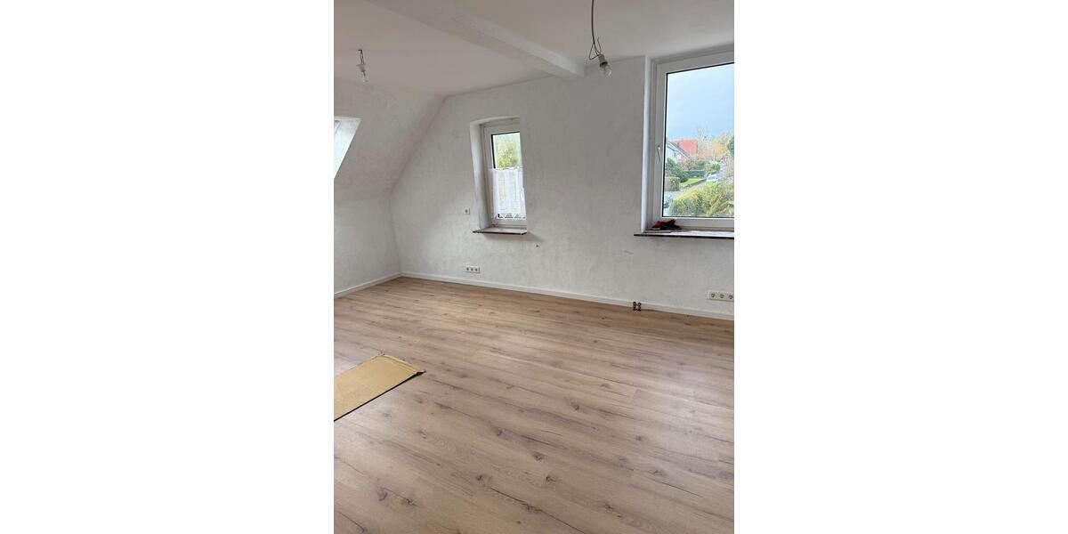 Etagenwohnung Detmold Hakedahl - 3.5 Zimmer, 110 m&sup2;, 950&euro; | Angebot:26615600