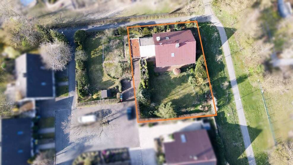 Charmantes Einfamilienhaus mit Einliegerwohnung + der Option auf zusätzlichen Baugrund in Dahl 4 zimmer