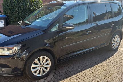 VW Touran 220.000 km 10.900 &euro; Neuenbeken 33100