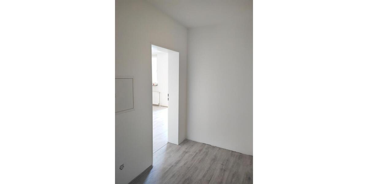 Erdgeschoßwohnung Paderborn - 4 Zimmer, 83 m&sup2;, 165.000&euro; | Angebot:27474944