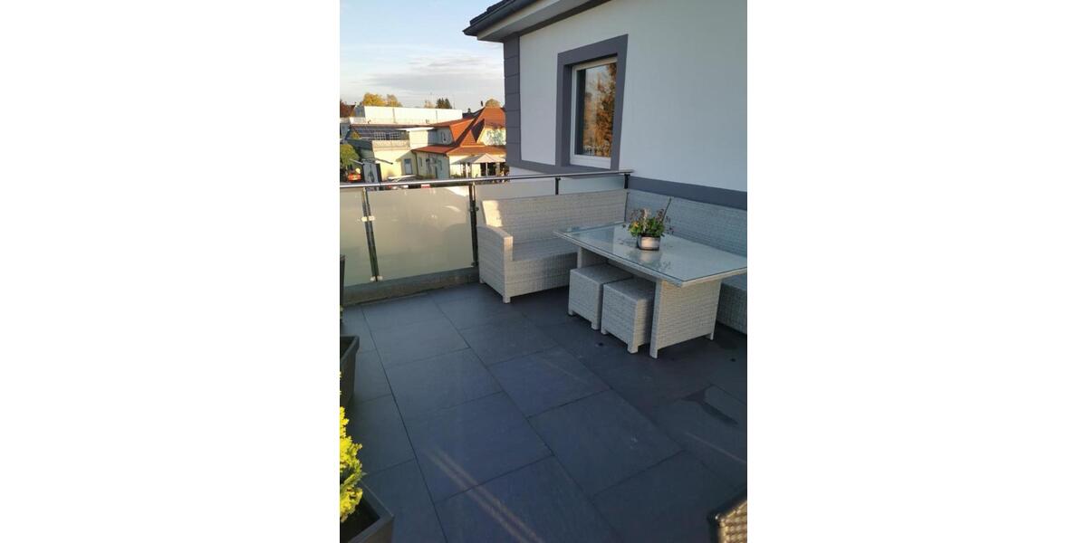 Etagenwohnung Brakel - 4 Zimmer, 140 m&sup2;, 1.000&euro; | Angebot:24625345