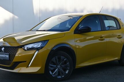 Peugeot 208 33.970 km 16.240 &euro; Paderborn 33106