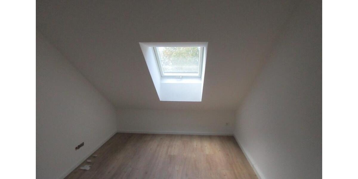 Dachgeschoßwohnung Salzkotten - 1 Zimmer, 41 m&sup2;, 431&euro; | Angebot:25778920