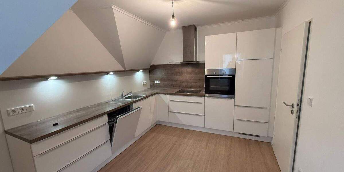 Etagenwohnung Paderborn Kernstadt - 3 Zimmer, 93 m&sup2;, 800&euro; | Angebot:25727519