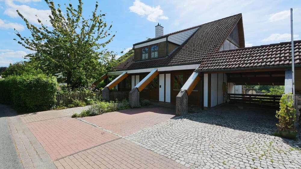 Einfamilienhaus Bad Wünnenberg - 6 Zimmer, 218 m&sup2;, 289.000&euro; | Angebot:22397206