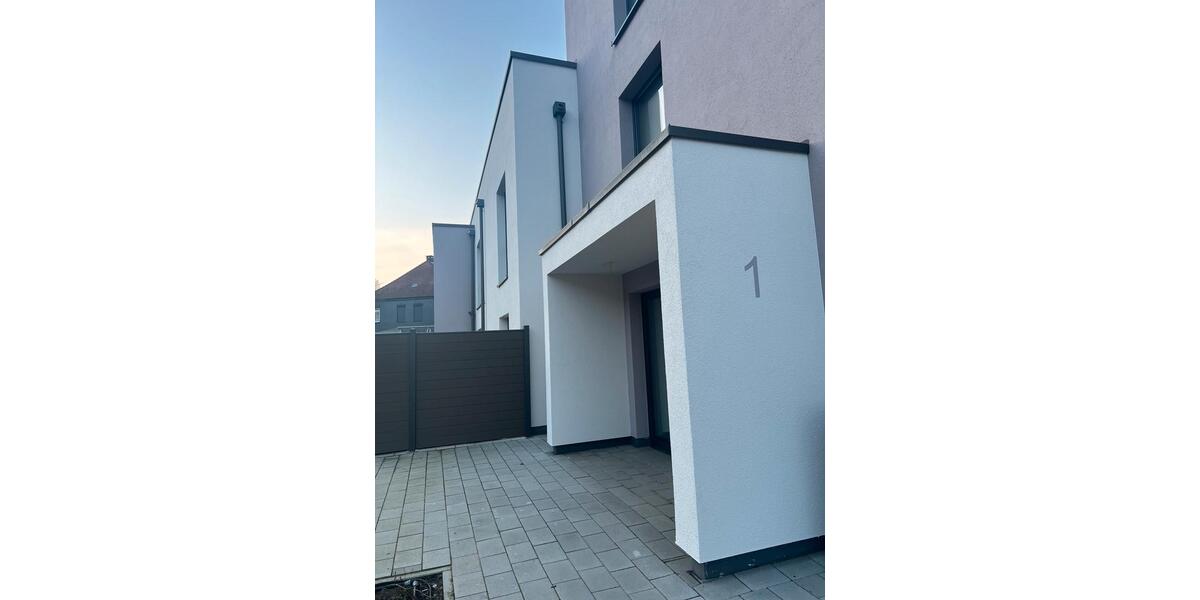 Etagenwohnung Salzkotten - 2 Zimmer, 72 m&sup2;, 890&euro; | Angebot:25764243