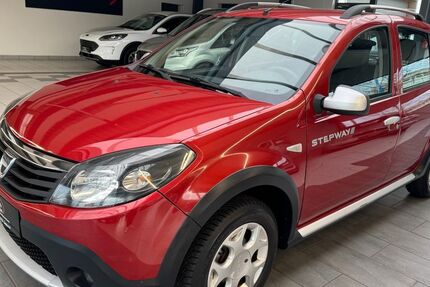 Dacia Sandero 112.000 km 5.450 € Detmold 32758