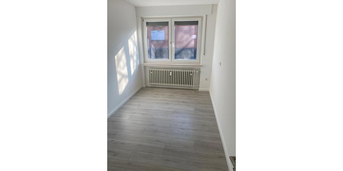 Etagenwohnung Horn-Bad Meinberg Bad Meinberg - 5 Zimmer, 119 m&sup2;, 1.100&euro; | Angebot:25887577