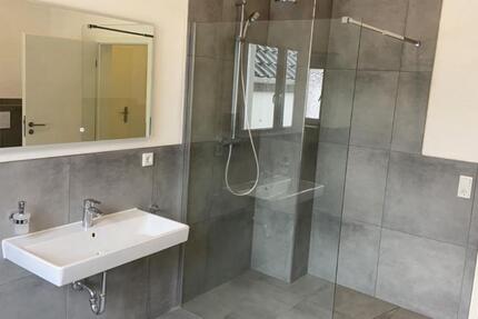 3-Zimmerwohnung Erdgeschoss mit Einbauküche Parkplatz Terrasse 3 zimmer