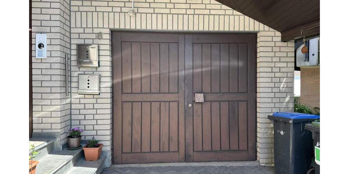 Erdgeschosswohnung mit Wintergarten im 2-Familienhaus- ruhige Wohnlage 2 zimmer