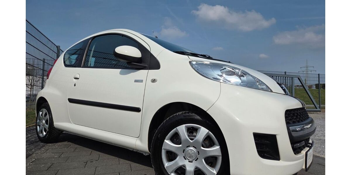 Peugeot 107 83.000 km 3.444 &euro; Paderborn 33102