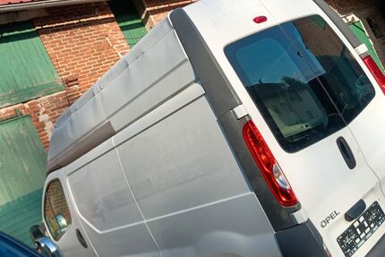 Opel Vivaro 300.000 km 3.600 &euro; Büren 33142