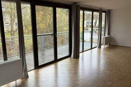 Wohnung Detmold Innenstadt - 3 Zimmer, 91 m&sup2;, 950&euro; | Angebot:25819968