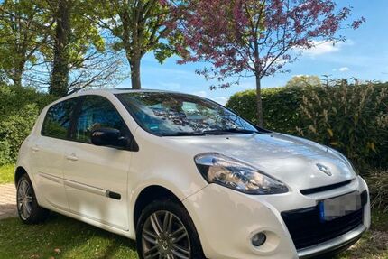 Renault Clio 103.000 km 4.200 &euro; Paderborn 33102