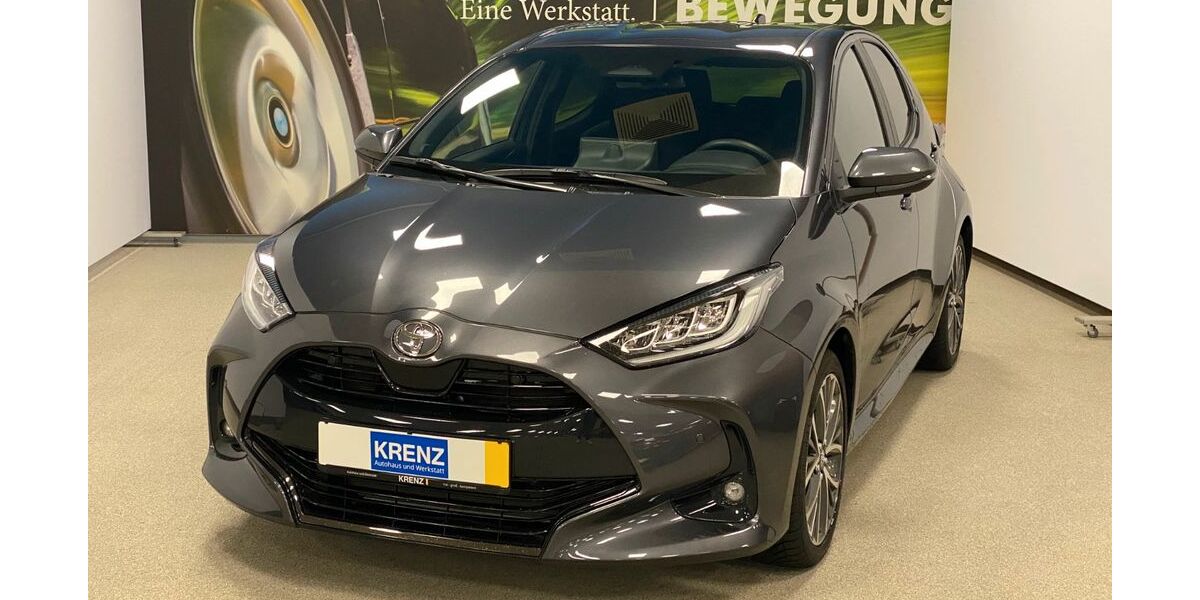 Toyota Yaris 4.361 km 25.490 &euro; Paderborn 33100