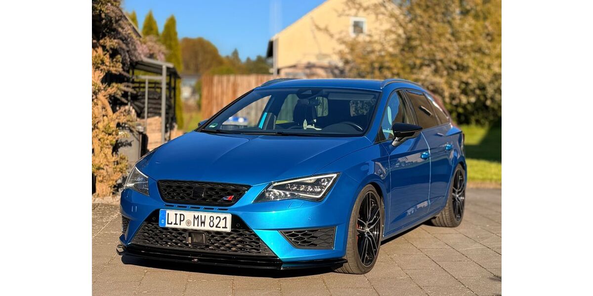 Seat Leon 122.000 km 17.399 &euro; Horn-Bad Meinberg 32805