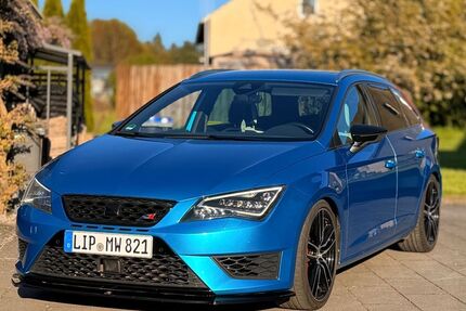 Seat Leon 122.000 km 17.799 &euro; Horn-Bad Meinberg 32805
