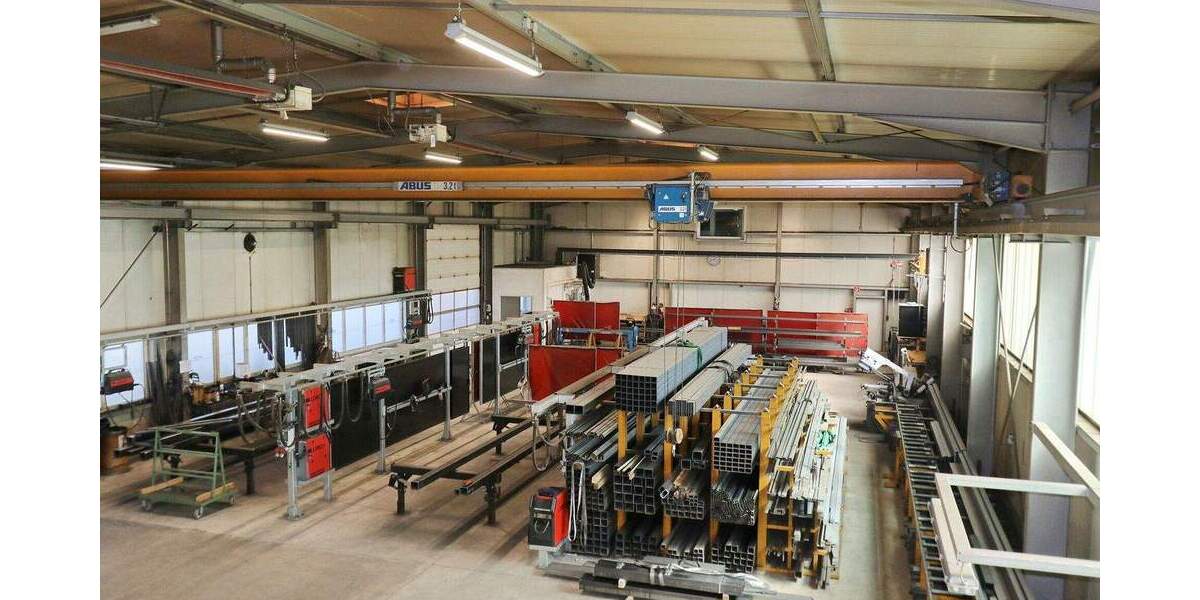 Vielseitig nutzbares Gewerbeanwesen in 33154 Salzkotten | High End Büro, Produktion, Logistik und Ausstellungshalle zimmer