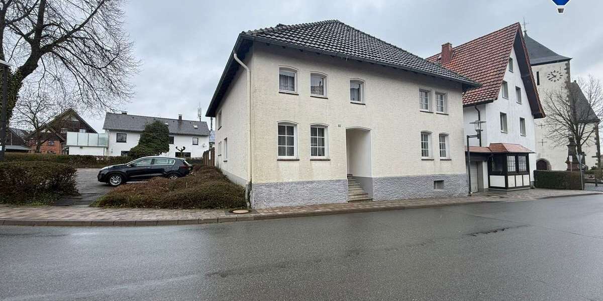 Einfamilienhaus Bad Driburg - 10 Zimmer, 220 m&sup2;, 99.990&euro; | Angebot:26182228