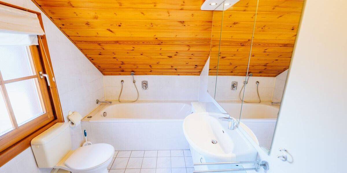 Mehrfamilienhaus, Wohnhaus Oerlinghausen Lipperreihe - 4 Zimmer, 146 m&sup2;, 420.000&euro; | Angebot:26787407