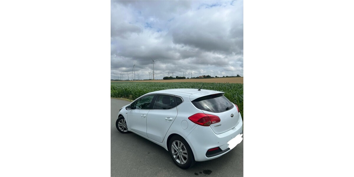Kia ceed 201.000 km 5.099 € Paderborn 33104