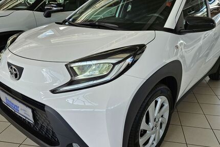 Toyota Aygo (X) 13.160 km 15.490 € Paderborn 33104