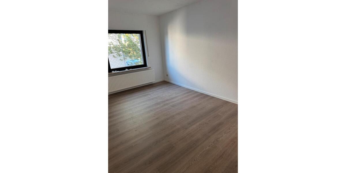 Etagenwohnung Detmold - 4 Zimmer, 96 m&sup2;, 750&euro; | Angebot:25264794