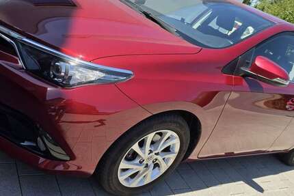 Toyota Auris 25.000 km 12.499 &euro; Geseke, Stadt 59590