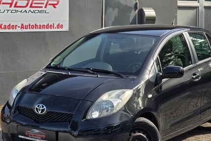 Toyota Yaris 130.000 km 3.490 &euro; Paderborn 33104