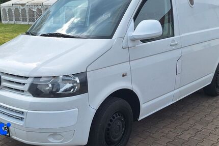 VW T5 Transporter 214.000 km 7.450 &euro; Detmold 32756