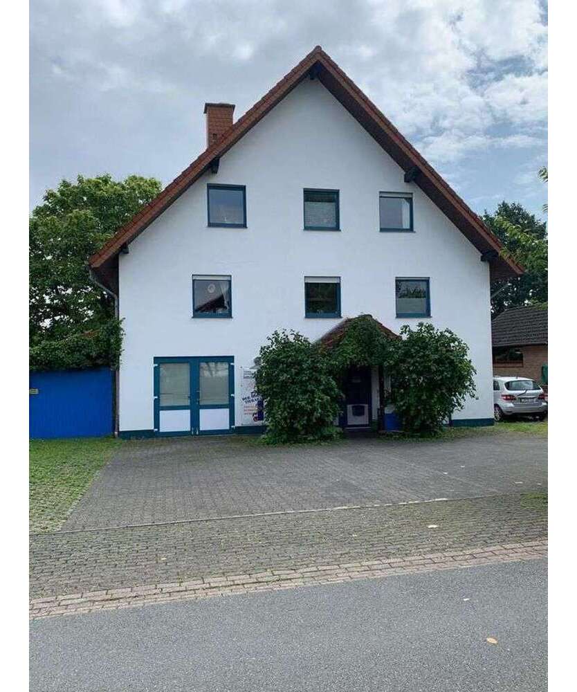 Haus zum Kaufen in Horn Bad Meinberg 449.000 € 365 m²