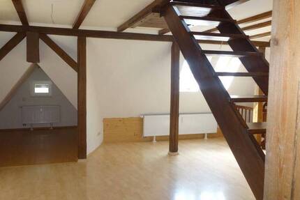 Individuelle 4 12-Zimmer-Dachgeschoßwohnung über 2 Etagen mit Balkon in zentraler Wohnlage von Rudolstadt