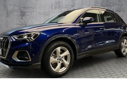 Audi Q3 7.800 km 45.990 € Paderborn 33100