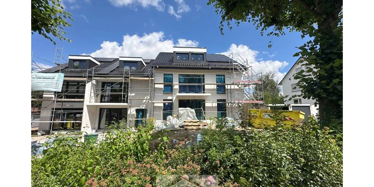 Ihr neues Zuhause in Oerlinghausen-Helpup: Erstbezug im familienfreundlichen KfW-55-Reihenendhaus mit zwei Einheiten 8 zimmer