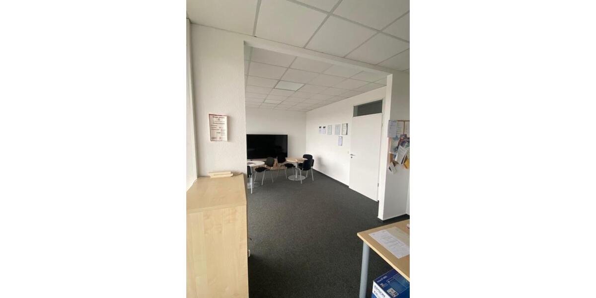 Schöne Bürofläche mit Top-Adresse am Frankfurter Weg zimmer