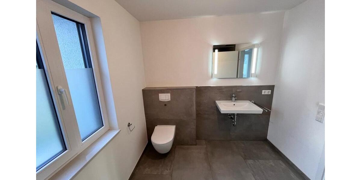 Erdgeschoßwohnung Schloß Holte-Stukenbrock Stukenbrock - 3 Zimmer, 138 m&sup2;, 1.380&euro; | Angebot:26249905