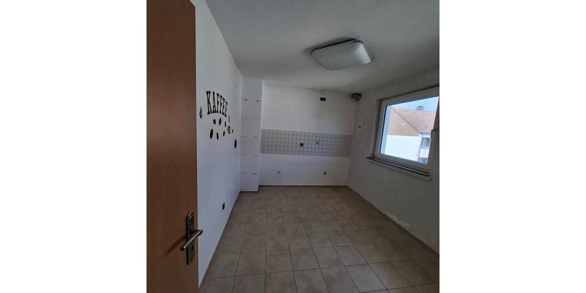 Etagenwohnung Marsberg - 4 Zimmer, 104.000&euro; | Angebot:21925242