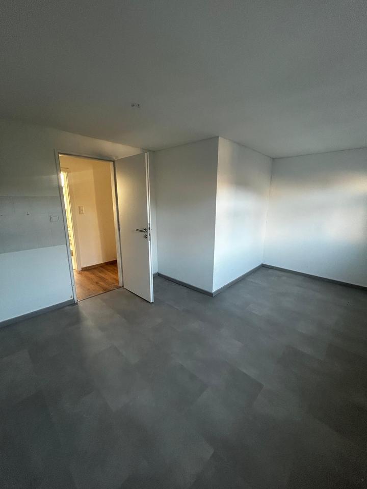 Charmante 2-Zimmer-DG-Wohnung in Toplage – perfekt für Singles & Paare