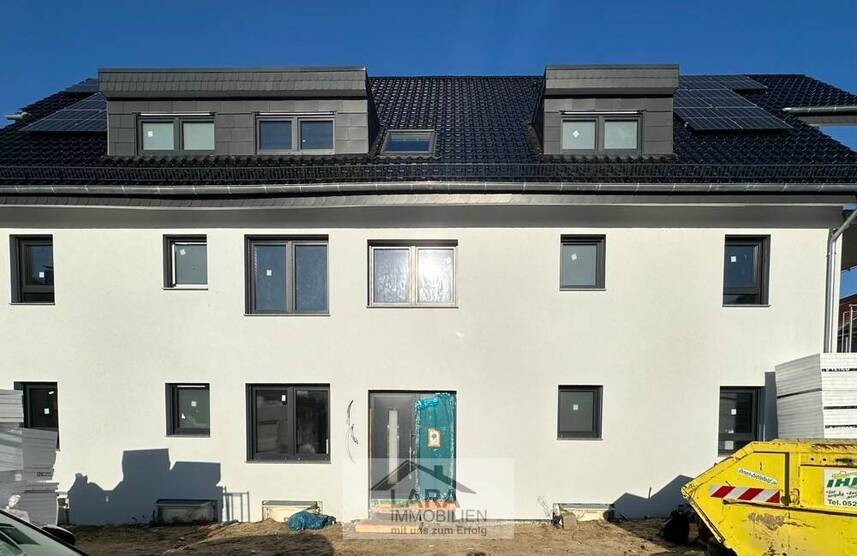 --- PROVISIONSFREI --- Neubau-EG-ETW mit 89 m² + 55m² Hobbyraum in ruhiger & zentraler
