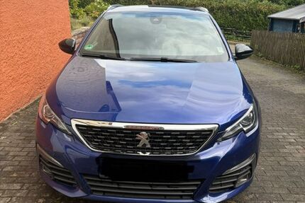 Peugeot 308 136.000 km 10.200 &euro; Paderborn 33104