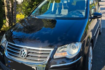 VW Touran 203.952 km 3.200 &euro; Paderborn 33104