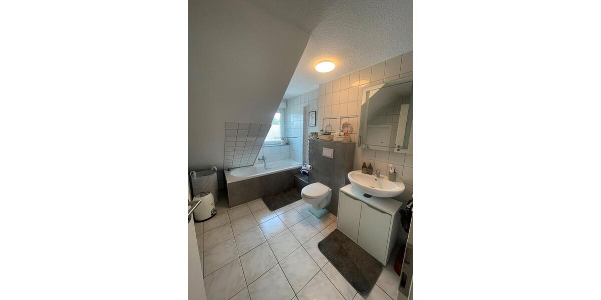 Dachgeschoßwohnung Paderborn Univiertel - 2 Zimmer, 56 m&sup2;, 155.000&euro; | Angebot:27514291