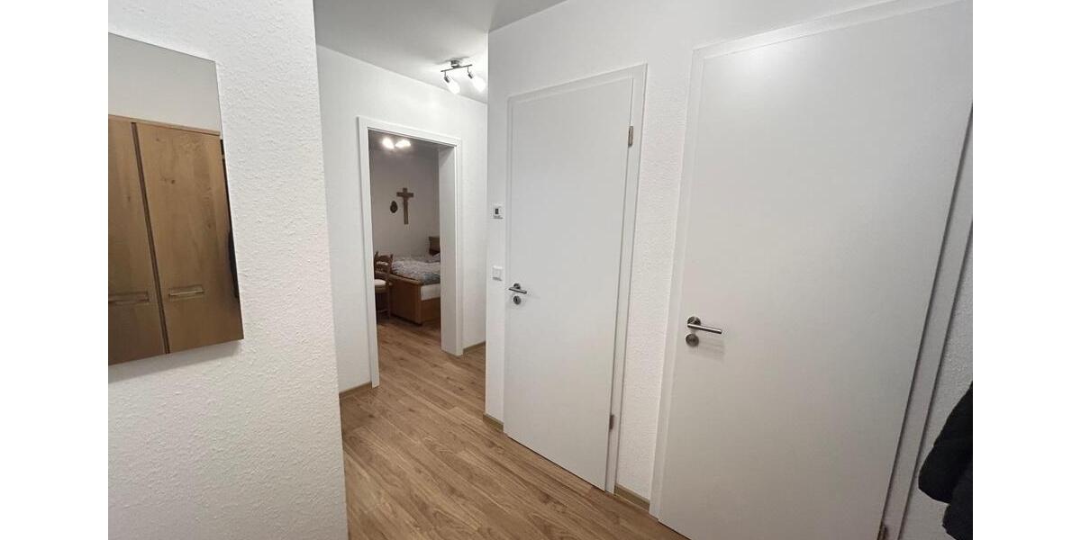 Erdgeschoßwohnung Bad Driburg - 3 Zimmer, 83 m&sup2;, 990&euro; | Angebot:25180528