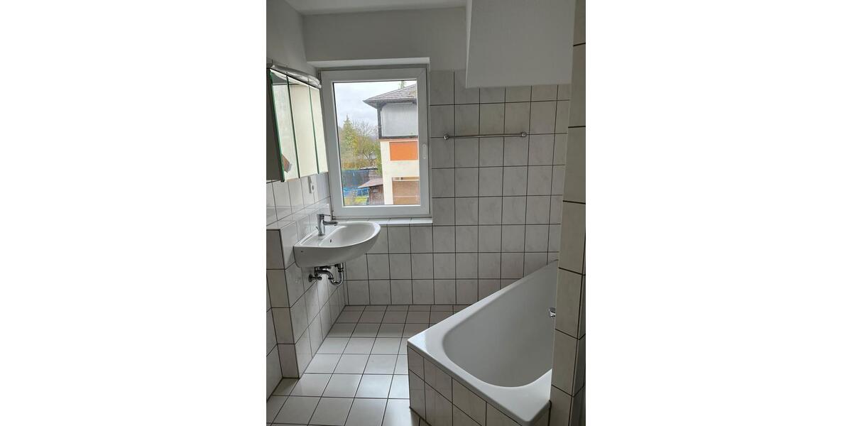 Reihenhaus Marsberg - 4 Zimmer, 110 m&sup2;, 240.000&euro; | Angebot:27617887